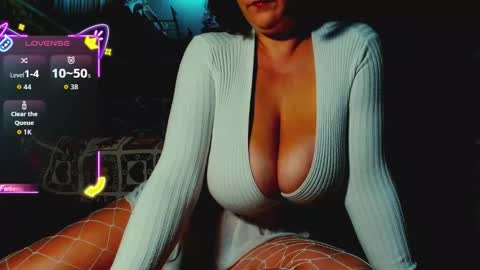Snapshot of katrinedenev chatting on 7, 10, 2025 KatrineDenev online show from 7, 10, 2025