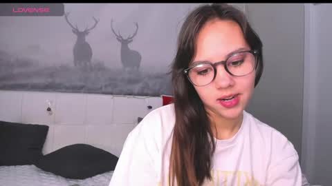 Snapshot of kattarrine_xo chatting on 5, 2, 2025 Kate online show from 5, 2, 2025