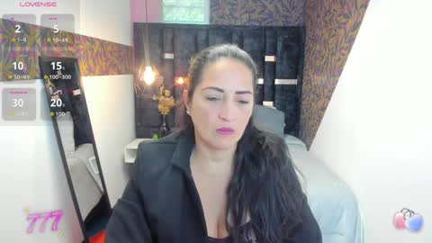 Snapshot of kattemilf_ chatting on 25, 5, 2026 K A T T E online show from 25, 5, 2026