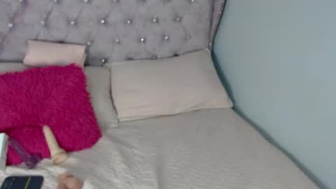 Snapshot of katty_candyy chatting on 2, 6, 2026 Katherine online show from 2, 6, 2026