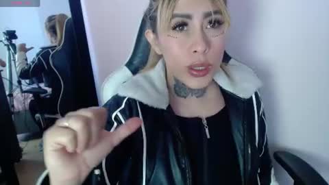 Snapshot of katty_candyy chatting on 11, 6, 2026 Katherine online show from 11, 6, 2026