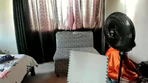 Snapshot of katy_bello chatting on 28, 4, 2026 katy online show from 28, 4, 2026