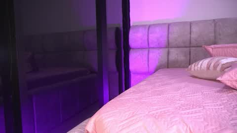 Katy online show from 8, 11, 2025