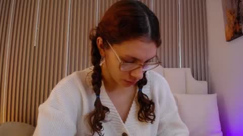 Snapshot of katy_van chatting on 26, 4, 2026 Katy Van online show from 26, 4, 2026
