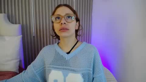Snapshot of katy_van chatting on 14, 5, 2026 Katy Van online show from 14, 5, 2026
