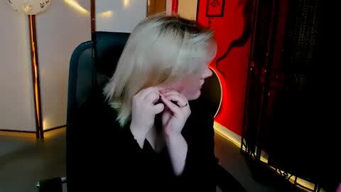 Katy online show from 28, 4, 2026