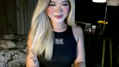 Snapshot of katykiat chatting on 21, 10, 2025 katykiat online show from 21, 10, 2025