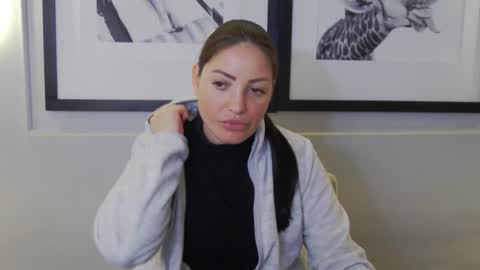 Snapshot of katylinee chatting on 19, 3, 2026 Katyline online show from 19, 3, 2026