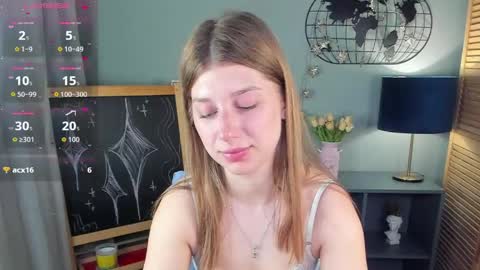 Snapshot of katymeaw chatting on 29, 4, 2026 katymeaw online show from 29, 4, 2026