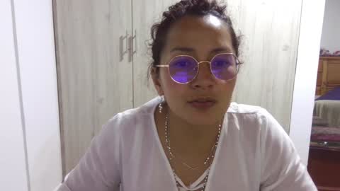  Khawit  online show from 21, 1, 2025