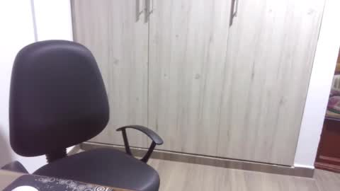  Khawit  online show from 10, 2, 2025