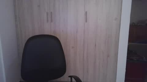  Khawit  online show from 21, 2, 2025