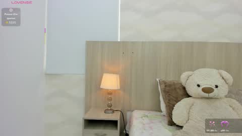   online show from 19, 9, 2025