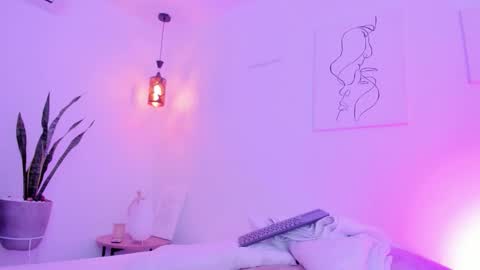      K A Y L A      online show from 6, 11, 2025