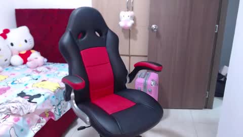 Kayla online show from 21, 12, 2025