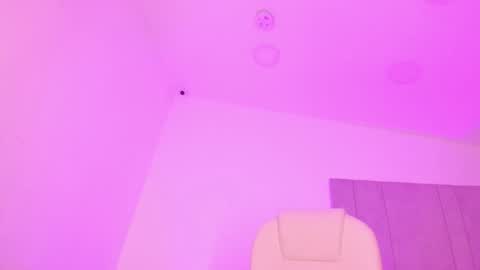 Kayla online show from 21, 12, 2024