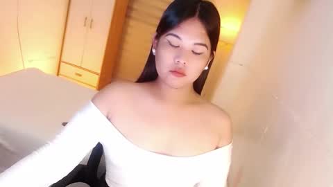 Y O U R        F U T U R E       K A Y L E E  online show from 25, 10, 2025