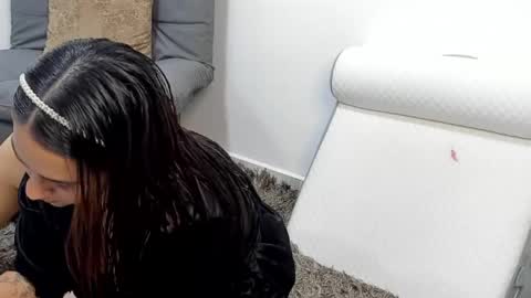 Kaylee Scott online show from 1, 10, 2025