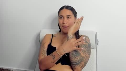 Kaylee Scott online show from 22, 10, 2025