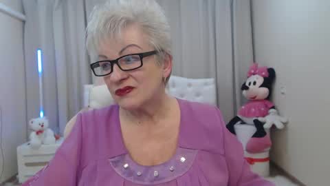 kaylesmoll online show from 17, 3, 2026