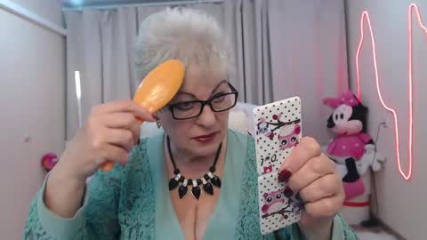 Snapshot of kaylesmoll chatting on 27, 5, 2026 kaylesmoll online show from 27, 5, 2026