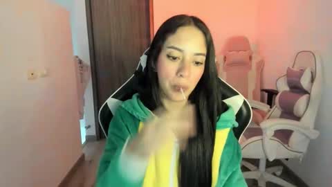 kaylie online show from 28, 10, 2025