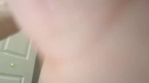 Snapshot of kayluvs88 chatting on 5, 11, 2025 kayluvs88 online show from 5, 11, 2025