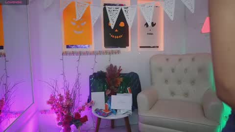 Kayra online show from 8, 10, 2025