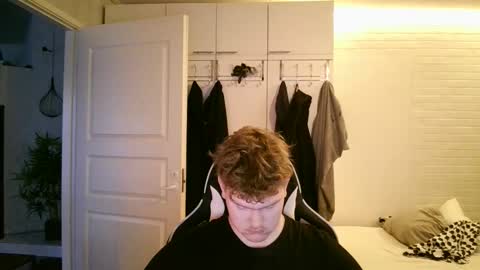 Aatu online show from 6, 11, 2025