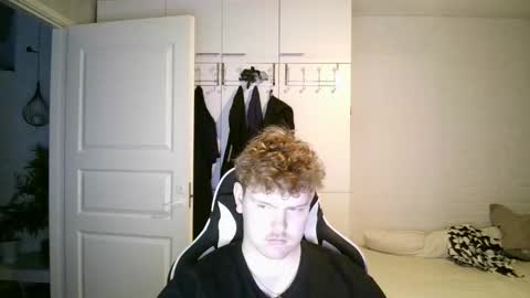 Aatu online show from 2, 12, 2025