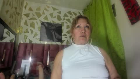 KAZSANDRAH online show from 8, 11, 2025