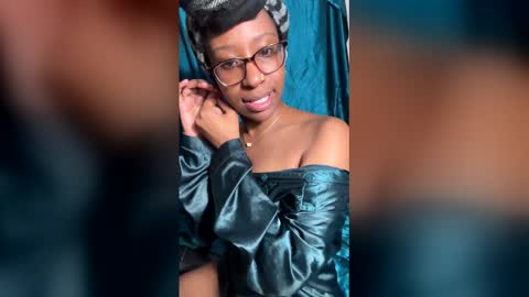 keandrasnow online show from 18, 4, 2026