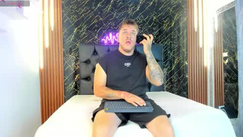 Snapshot of keane_lee chatting on 13, 9, 2025 Keane online show from 13, 9, 2025