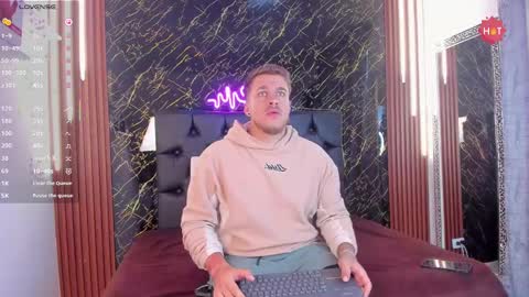 Snapshot of keane_lee chatting on 4, 10, 2025 Keane online show from 4, 10, 2025