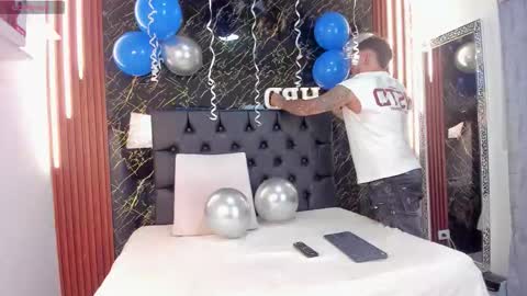 Snapshot of keane_lee chatting on 7, 10, 2025 Keane online show from 7, 10, 2025
