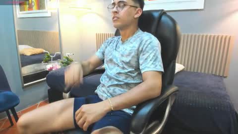 Snapshot of keanu_true chatting on 2, 3, 2026 KEANU online show from 2, 3, 2026