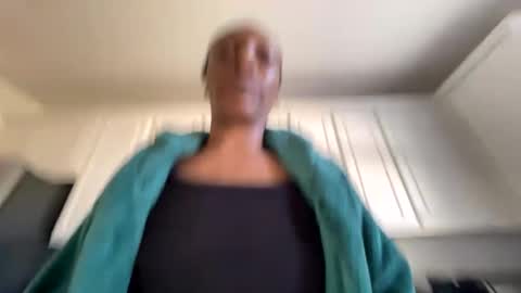 Snapshot of keephimcum69me chatting on 1, 1, 2025 Keephimcum69me online show from 1, 1, 2025