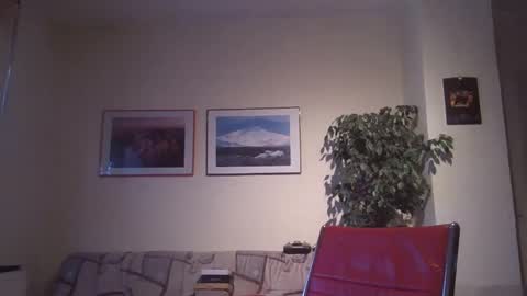 keilie1 online show from 5, 1, 2025