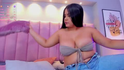 Keily Ross online show from 4, 12, 2024