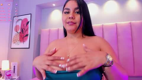 Keily Ross online show from 6, 3, 2025