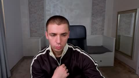 Snapshot of kellenwest chatting on 4, 5, 2026 KellenWest online show from 4, 5, 2026