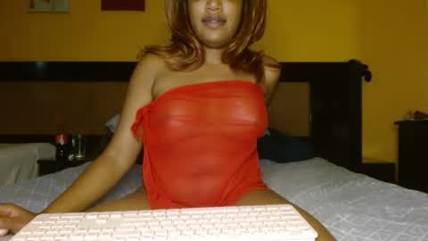 Snapshot of kelliecapri chatting on 21, 10, 2025 Kellie online show from 21, 10, 2025