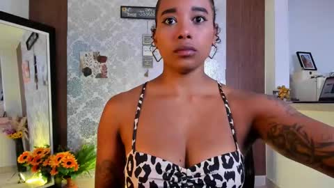 kelly__thomson online show from 1, 10, 2025