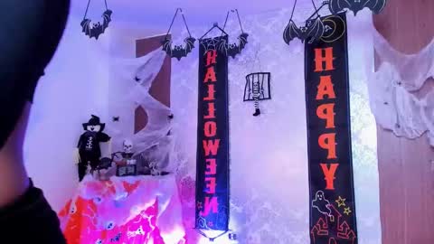 kelly__thomson online show from 26, 10, 2025