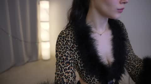 Snapshot of kelly_ember chatting on 30, 12, 2024 KELLY online show from 30, 12, 2024