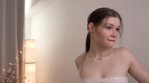 Snapshot of kelly_ember chatting on 20, 2, 2025 KELLY online show from 20, 2, 2025