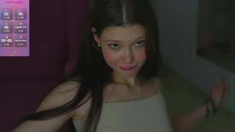 Snapshot of kelly_ember chatting on 8, 9, 2025 KELLY online show from 8, 9, 2025