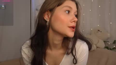 Snapshot of kelly_ember chatting on 21, 10, 2025 KELLY online show from 21, 10, 2025