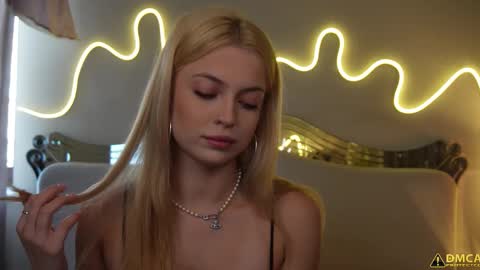 Kelly online show from 24, 9, 2025