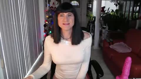 Snapshot of kellyannelynn chatting on 29, 12, 2024 kellyanne Lynn but please call me fucktoy online show from 29, 12, 2024